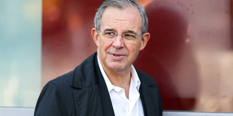 Евродепутат: Руководство ЕС занимается «покупкой голосов» и вмешивается в выборы в Молдове