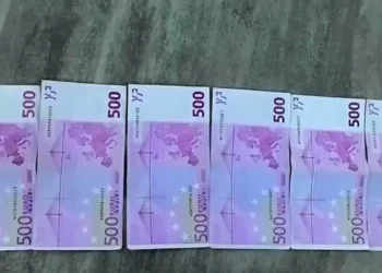 Требовал взятку за права: В Кишиневе задержан подозреваемый в вымогательстве