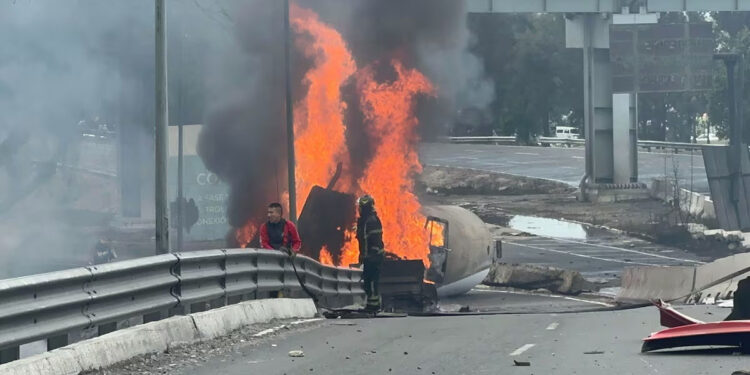 В Мехико взорвалась газовая цистерна: три человека погибли, около 70 пострадали