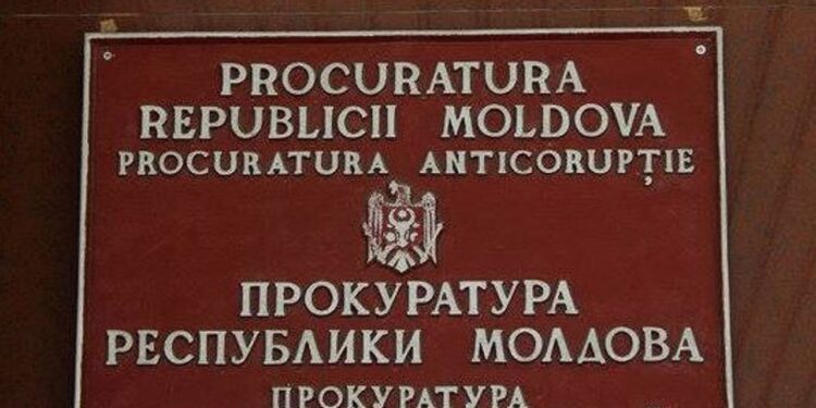 Doi ofițeri din Chișinău, condamnați pentru trafic de influență