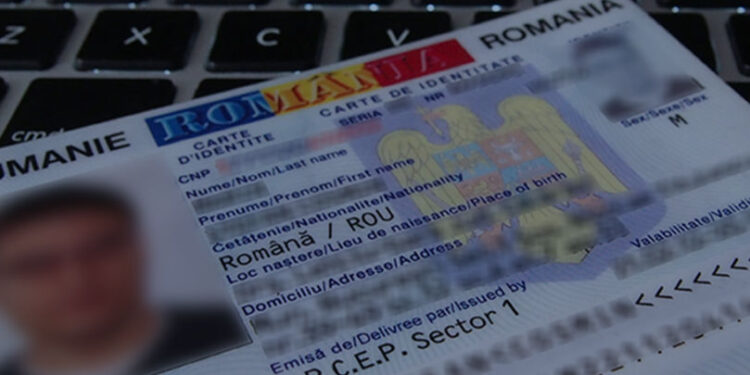 Cartea de identitate falsă, descoperită în bagajul unui pasager moldovean