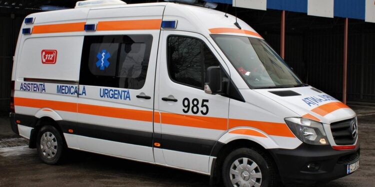 Explozie la Măgdăcești: un bărbat rănit după ce i-a sărit în aer cazanul de țuică