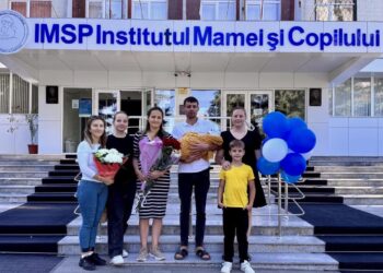 Minune la Institutul Mamei și Copilului: Un băiețel de 5,14 kg s-a născut natural