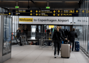 Aeroportul din Copenhaga, închis după apariția unor drone