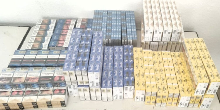 Pasager prins cu 8.800 de țigarete transportate ilegal la Leușeni–Albița