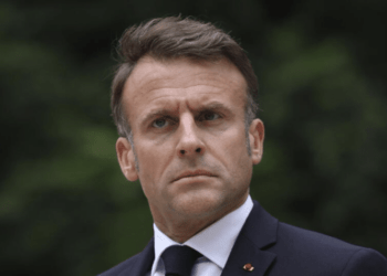 Încrederea în Macron continuă să scadă: Guvernul Franței și-a dat demisia |VIDEO