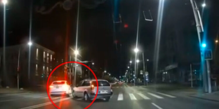 A încălcat grav și a fost sancționată: O șoferiță a creat o situație periculoasă în trafic