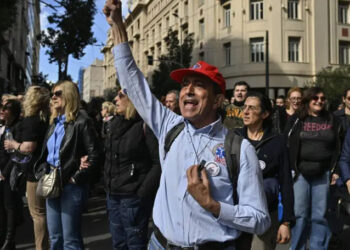 MAE avertizează: grevă generală în Grecia, perturbări în transport