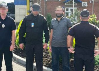 Молдова выдала Украине гражданина Азербайджана, сбывавшего поддельные доллары