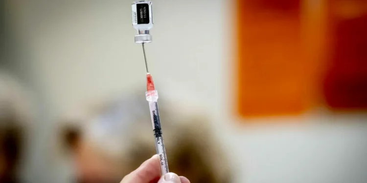 Autoritățile din SUA nu mai recomandă vaccinul anti-Covid-19 adulților