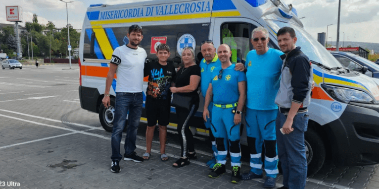 Ambulanță italiană a parcurs 5.000 km pentru a readuce o pacientă acasă în Moldova