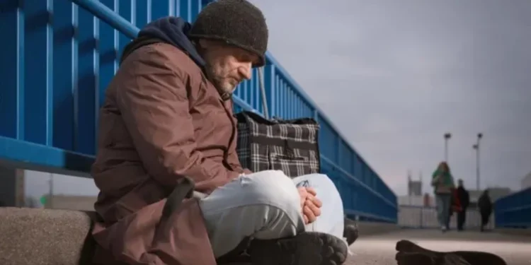 Autoritățile dau milioane pe distincții, în timp ce moldovenii trăiesc în sărăcie |VIDEO