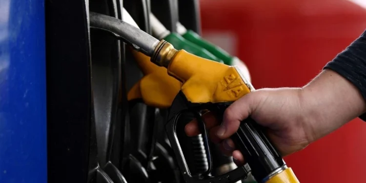 În Moldova se vor scumpi benzina și motorina