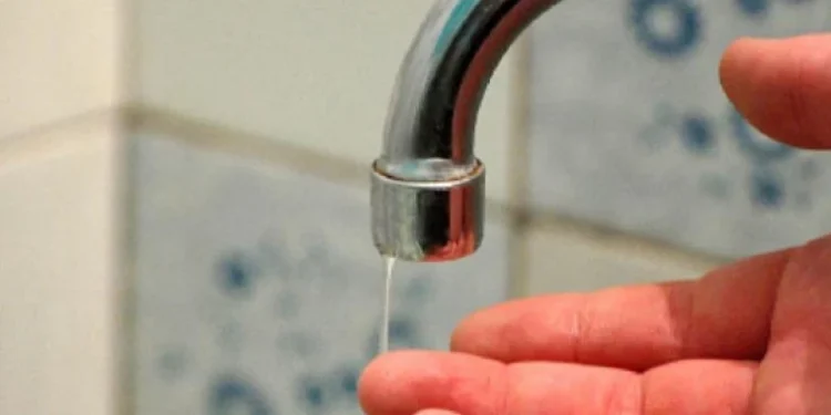 Joi, unii consumatori din capitală vor rămîne fără apă potabilă
