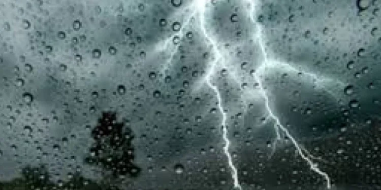 Salvatorii avertizează: ploi puternice în mai multe regiuni ale țării