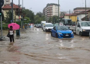 Inundații în Italia. Milano sub ape, drumuri blocate. Alertă în peninsulă