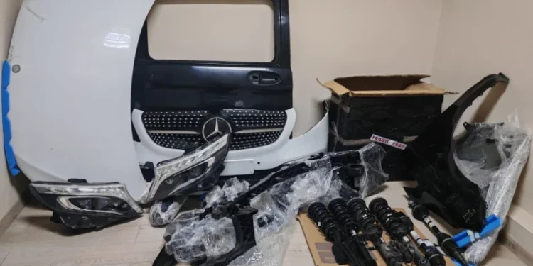 Tentativă de introducere ilegală de componente auto, depistată de Serviciul Vamal