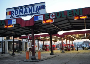 Tânăr prins la vamă cu carte de identitate falsă