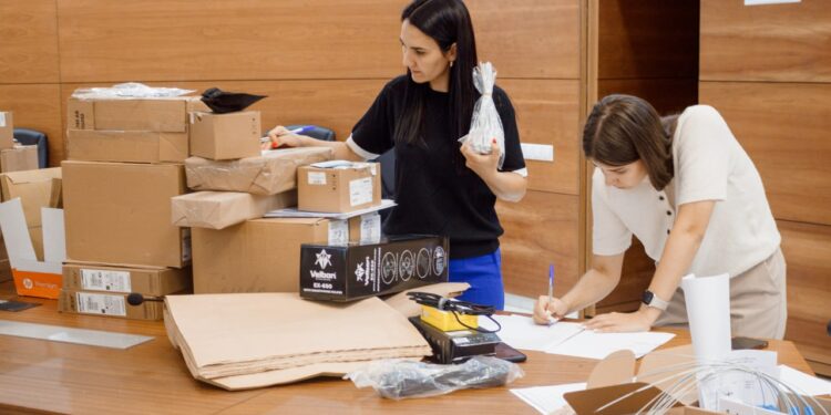 МИД: Конверты с бюллетенями для голосования отправлены молдавским гражданам в Канаде