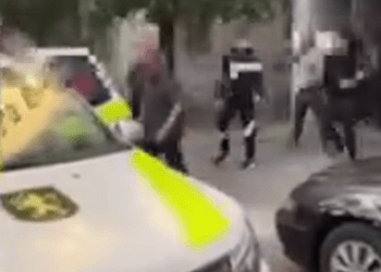 Chișinău: Un bărbat reținut pentru consum și producere de droguri în apartament