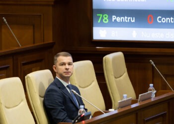 Tensiuni la CEC: Vadim Filipov reclamă presiuni din partea colegilor