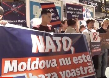 „NATO nu înseamnă securitate” – tinerii „Next Generation” protestează împotriva militarizării Moldovei