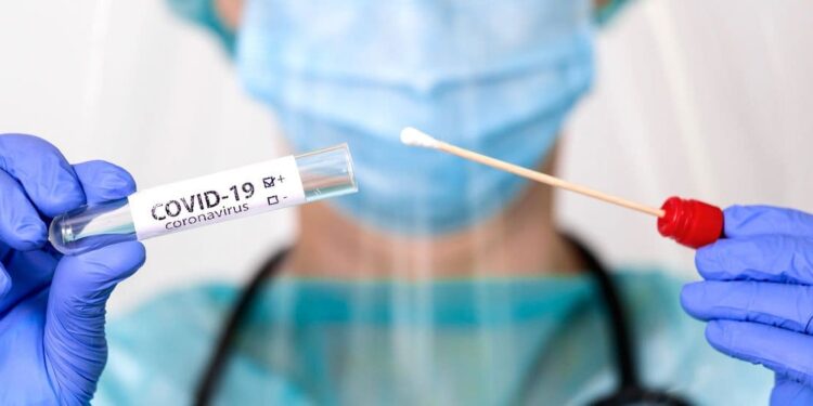 Creștere a cazurilor de COVID-19 în Moldova: peste 1.000 de infectări într-o săptămână