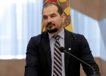 Buzu, sub tirul criticilor după ce a insultat alegătorii: acuzat de limbaj jignitor și dispreț față de cetățeni