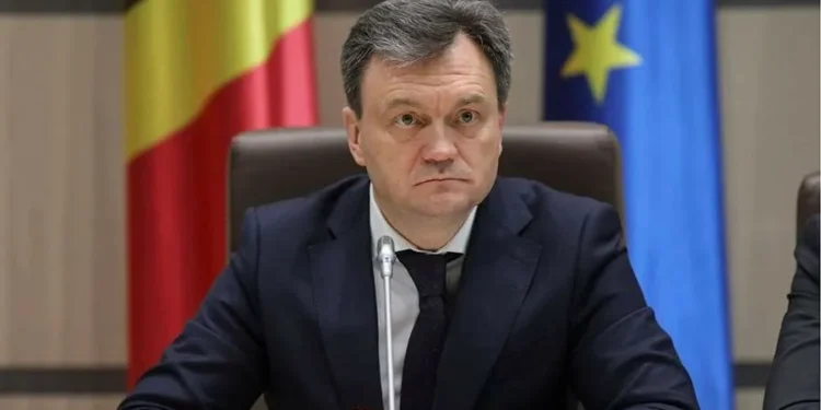 Plus un BMW de lux. În ciuda crizei din țară, premierul Recean a devenit și mai bogat |VIDEO