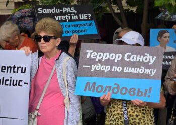 Участники митинга у тюрьмы №13 подняли социальные проблемы Молдовы