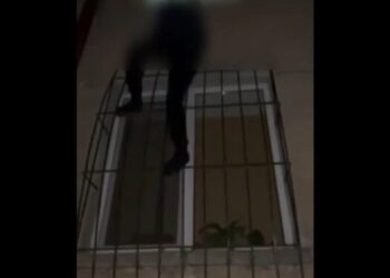 Un bărbat condamnat pentru viol, prins după ce a încercat să fugă prin balcon la Chișinău