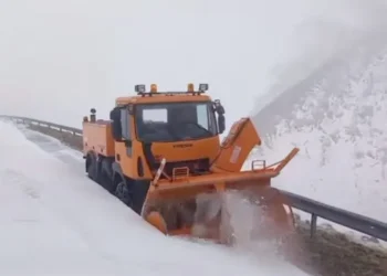 Движение на Трансальпине остаётся закрытым. Снег достиг 40 сантиметров