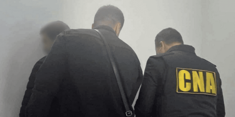 Пойман с поличным при получении 2000 евро. В чем подозревают жителя столицы