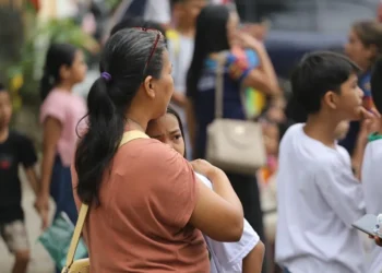 Мощное землетрясение магнитудой 7,6 произошло у южных Филиппин