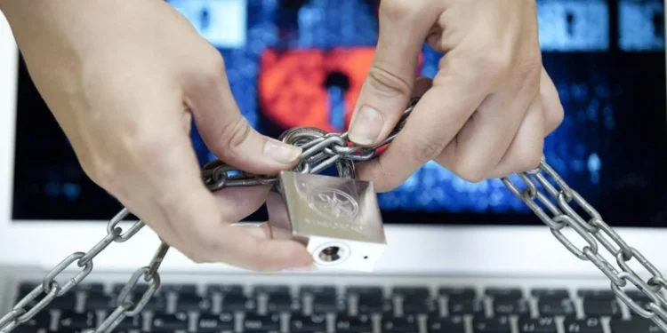 Найден способ ужесточить цензуру в интернете. При чем тут Конституционный суд