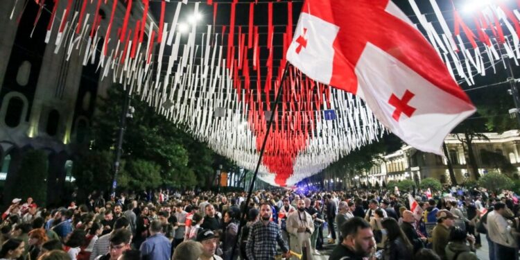 Соцопрос: Жители Румынии не хотят воевать за Молдаван