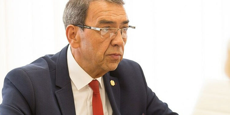 Экономисты предупреждают о кризисе: Дефицит платежного баланса бьет рекорды