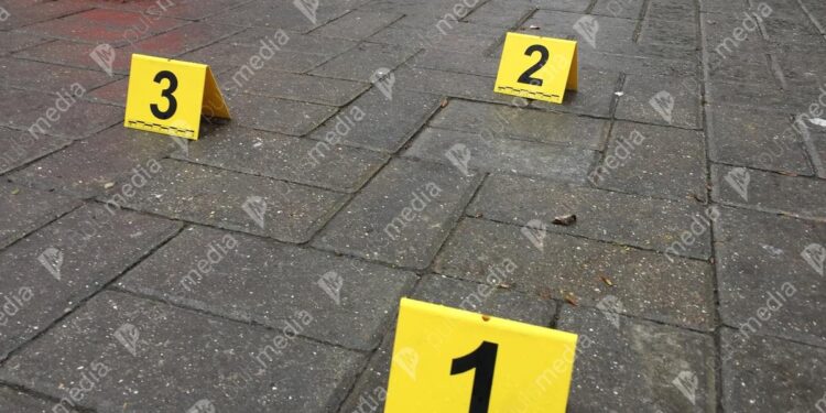 Стрельба среди бела дня на рынке в Кишинёве: двое ранены, стрелок задержан