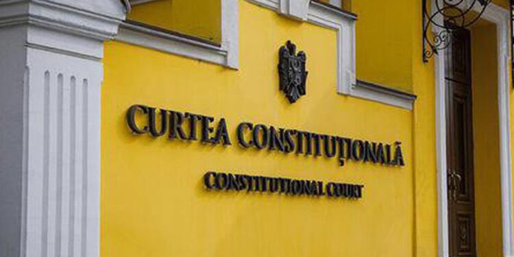 Motiv pentru a înăspri cenzura în internet. Ce rol are Curtea Constituțională