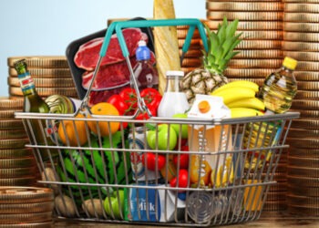 Inflația lovește puternic: scumpiri semnificative la fructe și energie