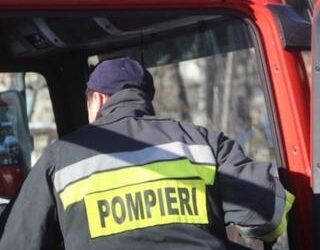 Remorca unui camion încărcat cu metal a luat foc, la Anenii Noi