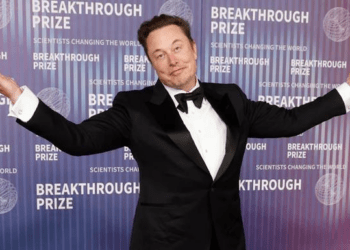 Состояние самого богатого человека в мире впервые достигло $500 млрд