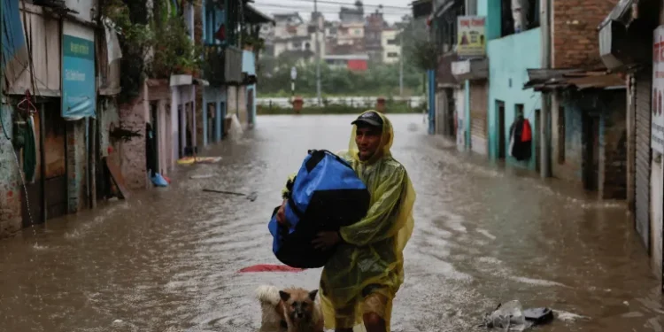 47 de morți în Nepal, în urma inundațiilor și alunecărilor de teren, în ultimele 36 de ore