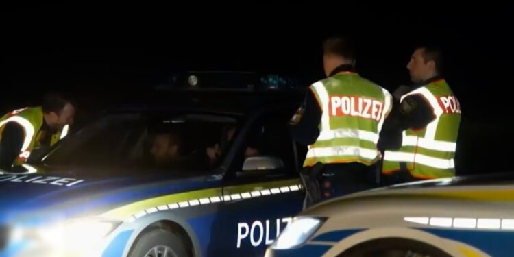 Confuzie gravă în Germania: poliția a tras asupra soldaților în timpul unui exercițiu militar.