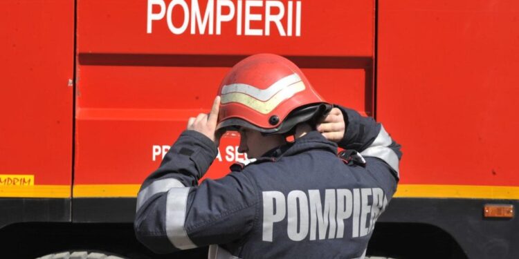 Incendii fatale în Rîșcani și Anenii Noi: un mort și doi răniți