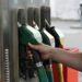 În Moldova vor crește din nou prețurile la carburanți. Ce legătură au sancțiunile SUA?