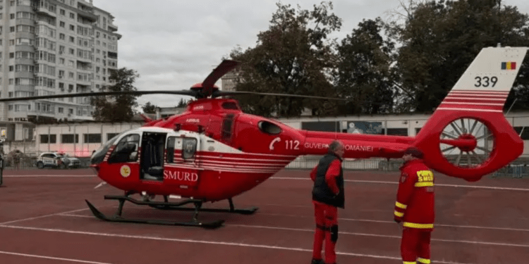 Elicopter SMURD aduce la Chișinău un băiat operat la Iași pentru traumatism toracic