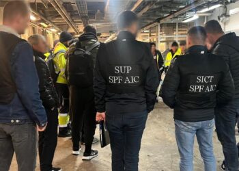 Hoț prins pe Aeroportul Chișinău: a furat bani din bagajele pasagerilor