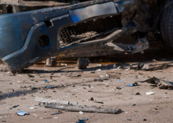 Accident cu implicarea unei mașini de Poliție la Florești: Două persoane au ajuns la spital