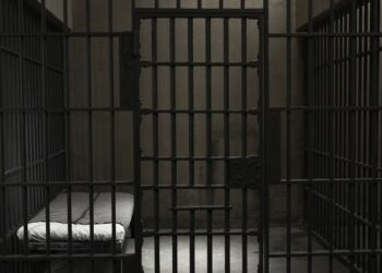 Fostul primar al comunei Băcioi, condamnat la 8 ani de închisoare pentru corupere pasivă